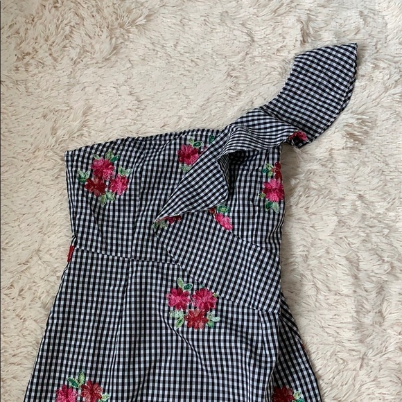 Floral - Black & With Dress Off Shoulder Dress - Picture 3 of 6